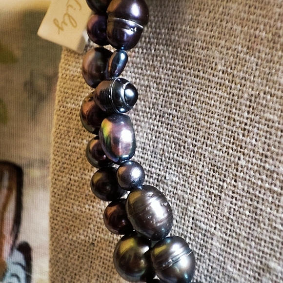 Iris & Lily Peacock Freshwater Pearls Blue Gray Purple Long Strand Necklace NWT - Picture 5 of 10